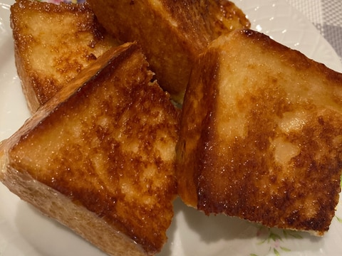 余った食パンを食べきり☆クイニーアマン風トースト♪
